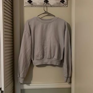 Gray sweat shirt
